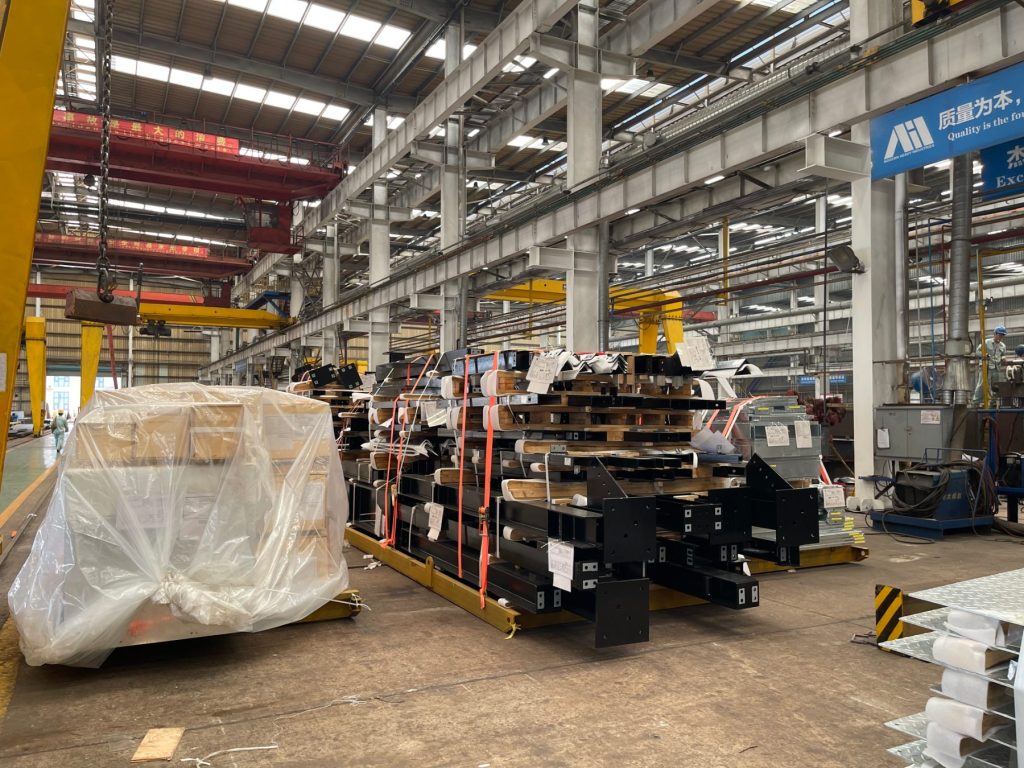 Heavy-wall welded steel fabrication with large flanged connections at HENZO
